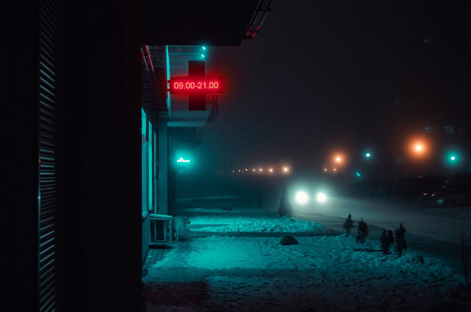 City-night commercial project frame